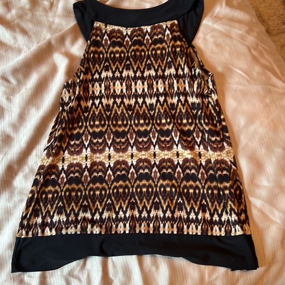 Ladies, medium blouse with embellishments around the collar. (A-1) - Picture 2 of 2